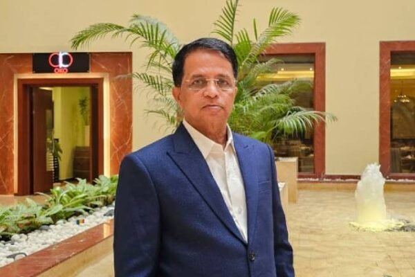 ज्येष्ठ समाजसेवक विजय कडणे यांना डॉ. बाबासाहेब आंबेडकर समाजभूषण पुरस्कार' जाहीर