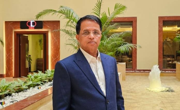 ज्येष्ठ समाजसेवक विजय कडणे यांना डॉ. बाबासाहेब आंबेडकर समाजभूषण पुरस्कार' जाहीर